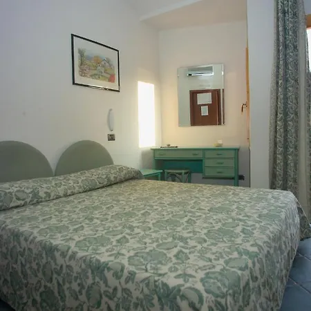 Danila Hotel 3*
