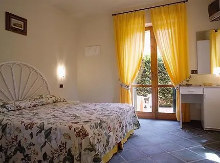 Danila 3* Портоферрайо