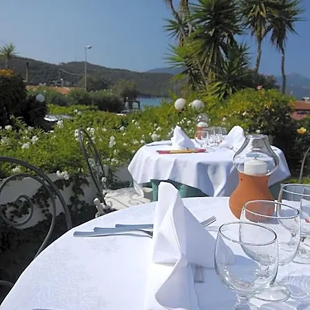 Danila Hotel 3*