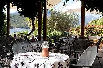 丹尼拉酒店 3* 费拉约港