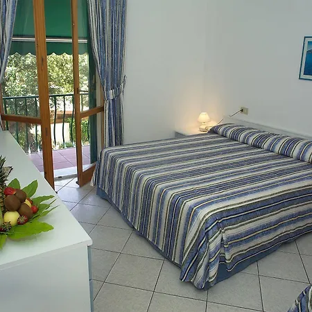 丹尼拉酒店 费拉约港